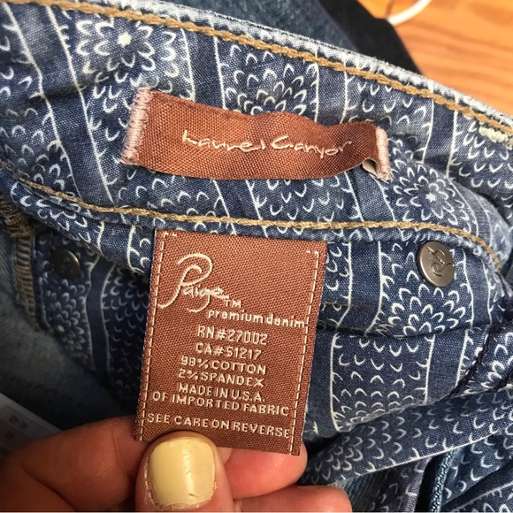 PAIGE Laurel Canyon Jeans - Size 27/4 - EUC - Picture 5 of 8